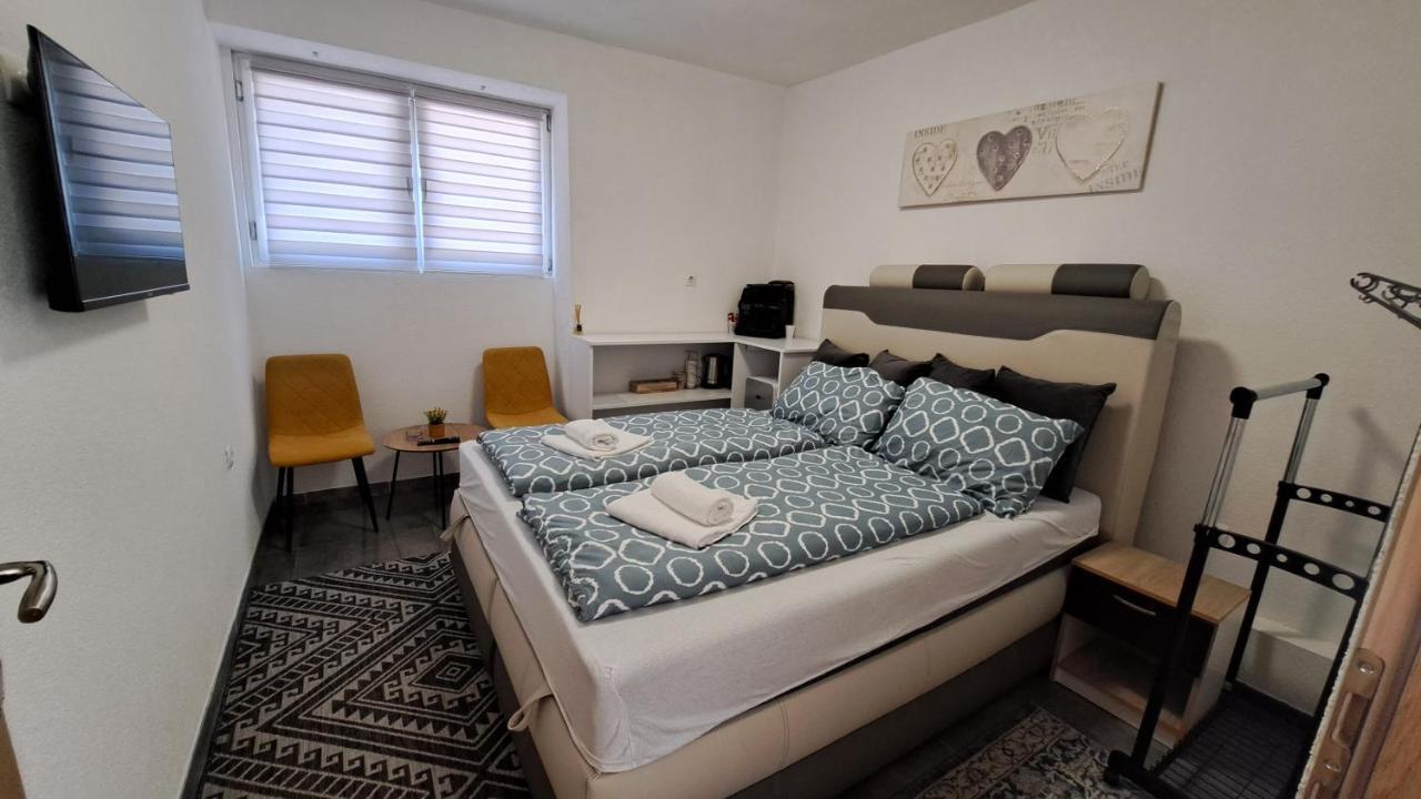 Elita Prenociste Apartment Bihac Exterior photo